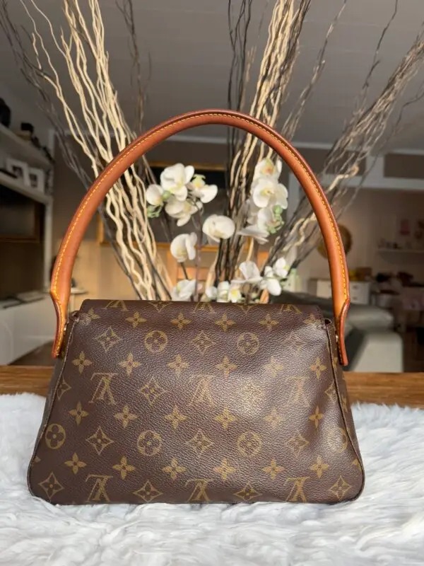 Louis Vuitton Mini Looping - Image 2