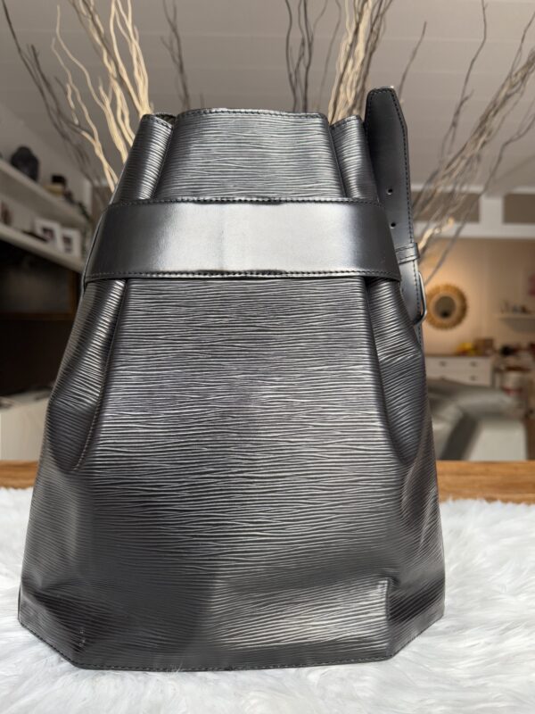 Louis Vuitton Sac D'Epaule GM - Image 2