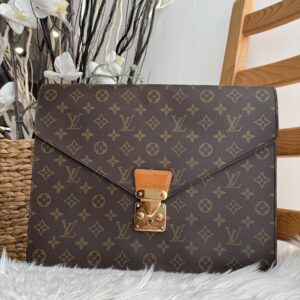 Louis Vuitton Monogram Porte Documents Sénateur