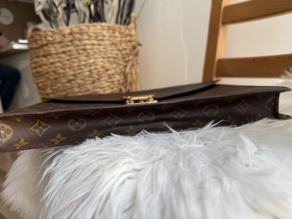 Louis Vuitton Monogram Porte Documents Sénateur - Image 4