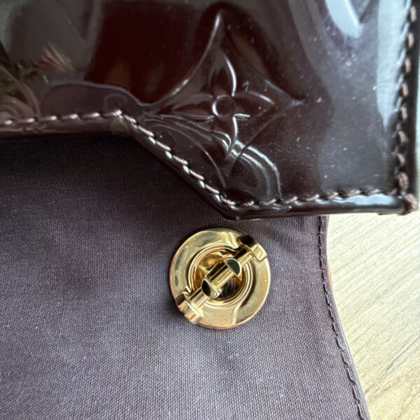 Louis Vuitton Monogram Vernis Vermont Avenue - Image 10