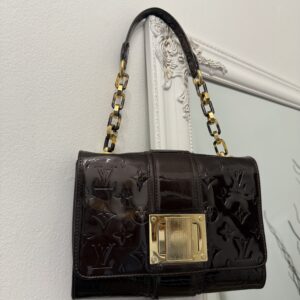 Louis Vuitton Monogram Vernis Vermont Avenue