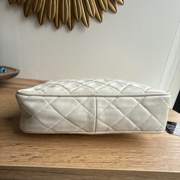 Chanel Tassel Camera Bag Lambskin White - Image 7
