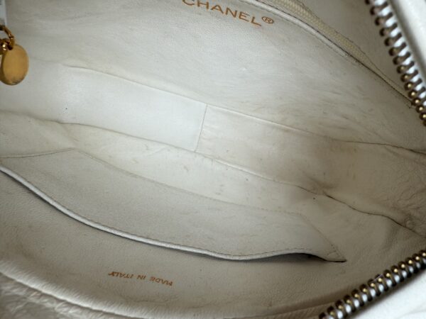 Chanel Tassel Camera Bag Lambskin White - Image 20