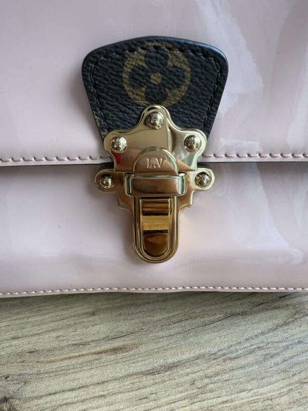 Louis Vuitton Cherrywood BB Vernis - Image 11