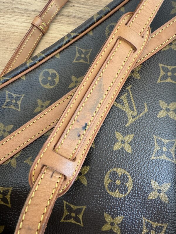 Louis Vuitton Trocadero 30 Monogram - Image 11