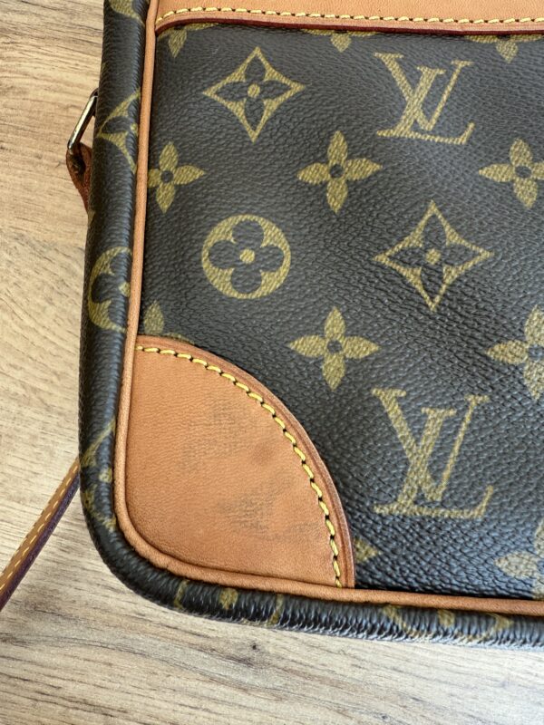 Louis Vuitton Trocadero 30 Monogram - Image 15