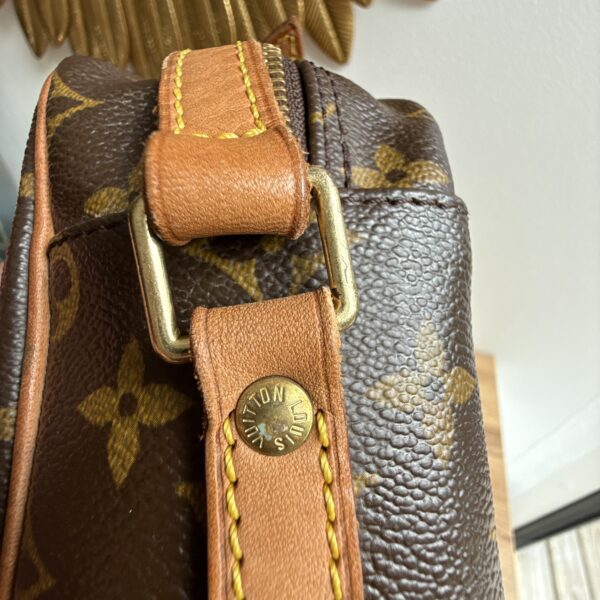 Louis Vuitton Trocadero 30 Monogram - Image 6