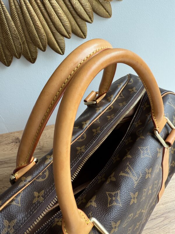 Louis Vuitton Carry All 40 Monogram - Image 10