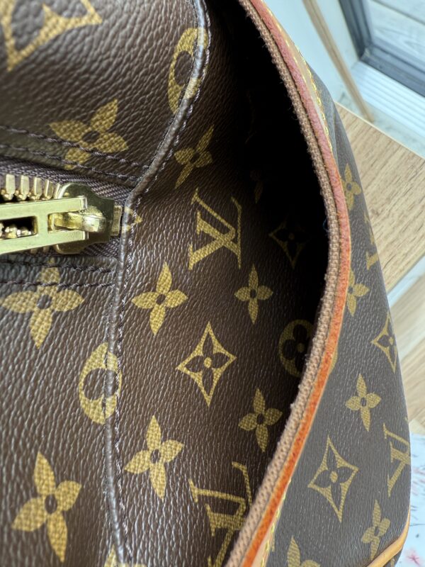 Louis Vuitton Carry All 40 Monogram - Image 14