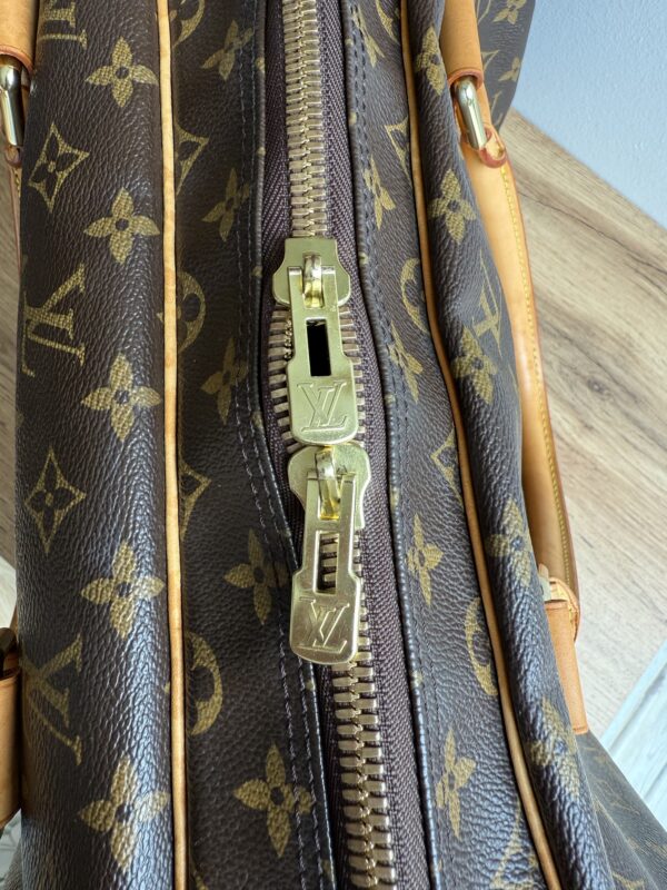 Louis Vuitton Carry All 40 Monogram - Image 15