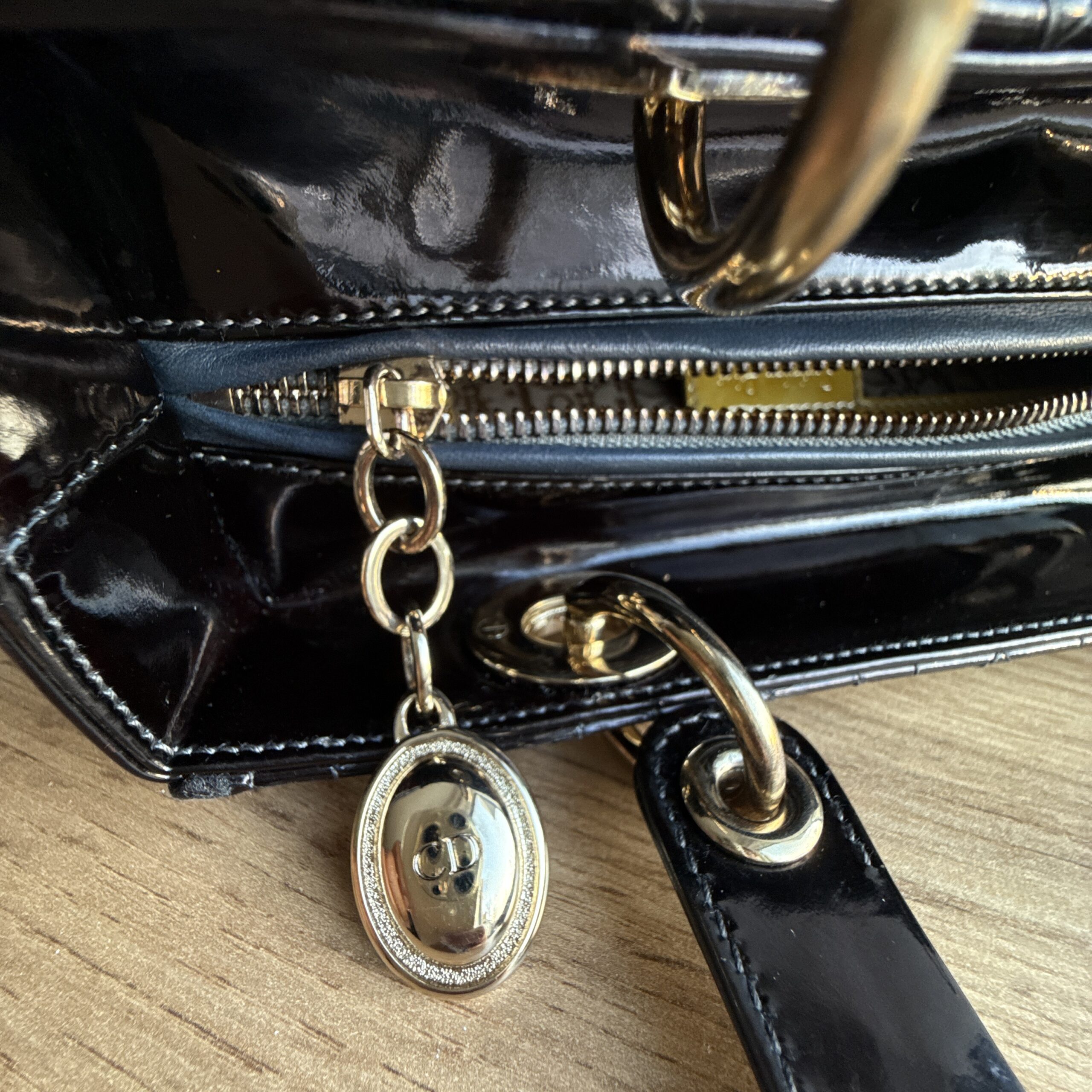 Lady Dior Medium Patent - Image 15