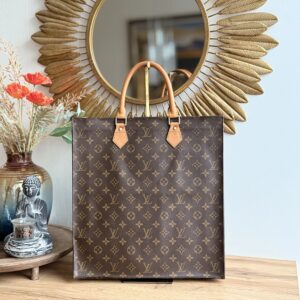 Louis Vuitton Sac Plat Monogram