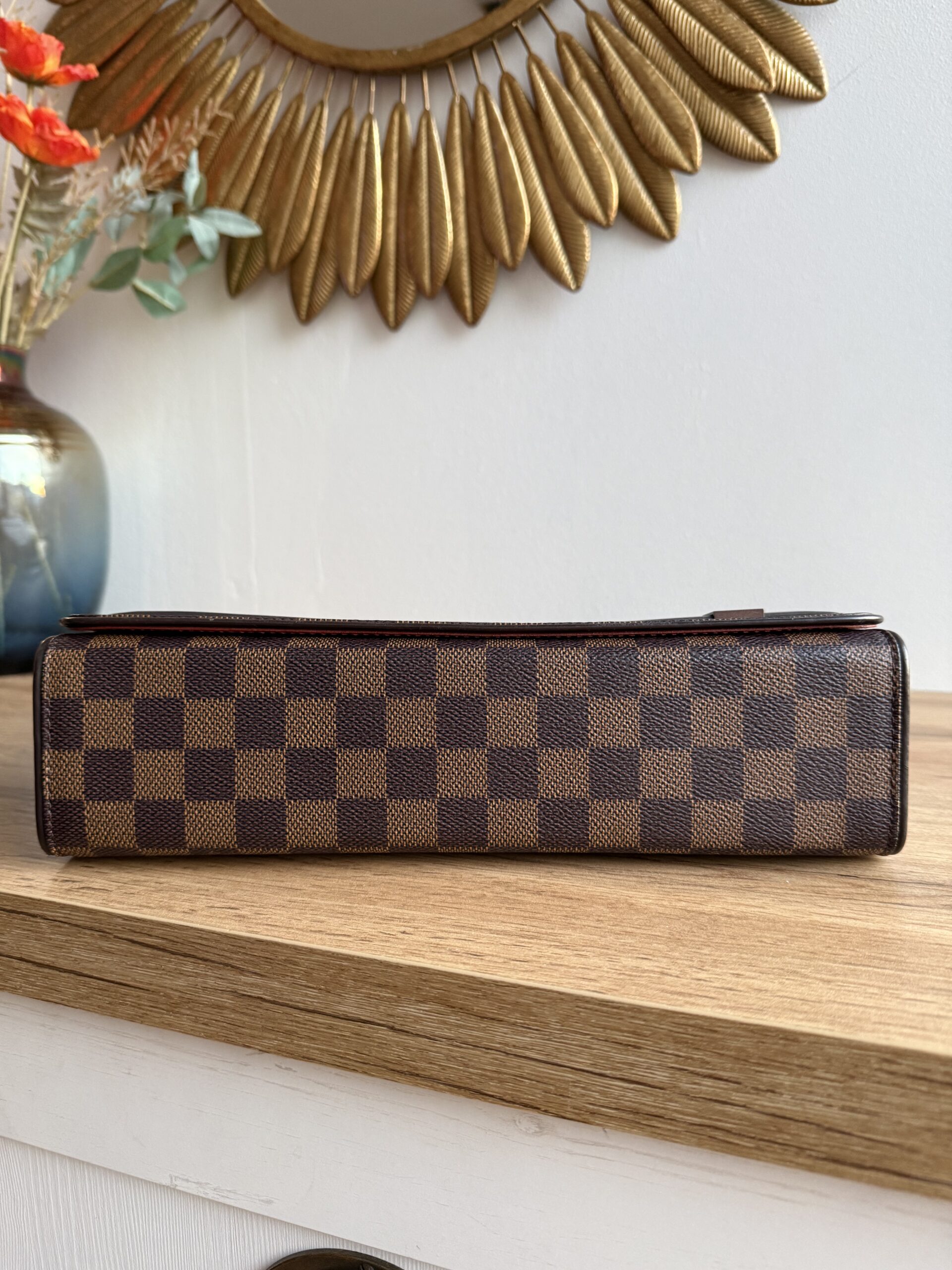 LOUIS VUITTON Tribeca Long Damier Ebene - Image 10