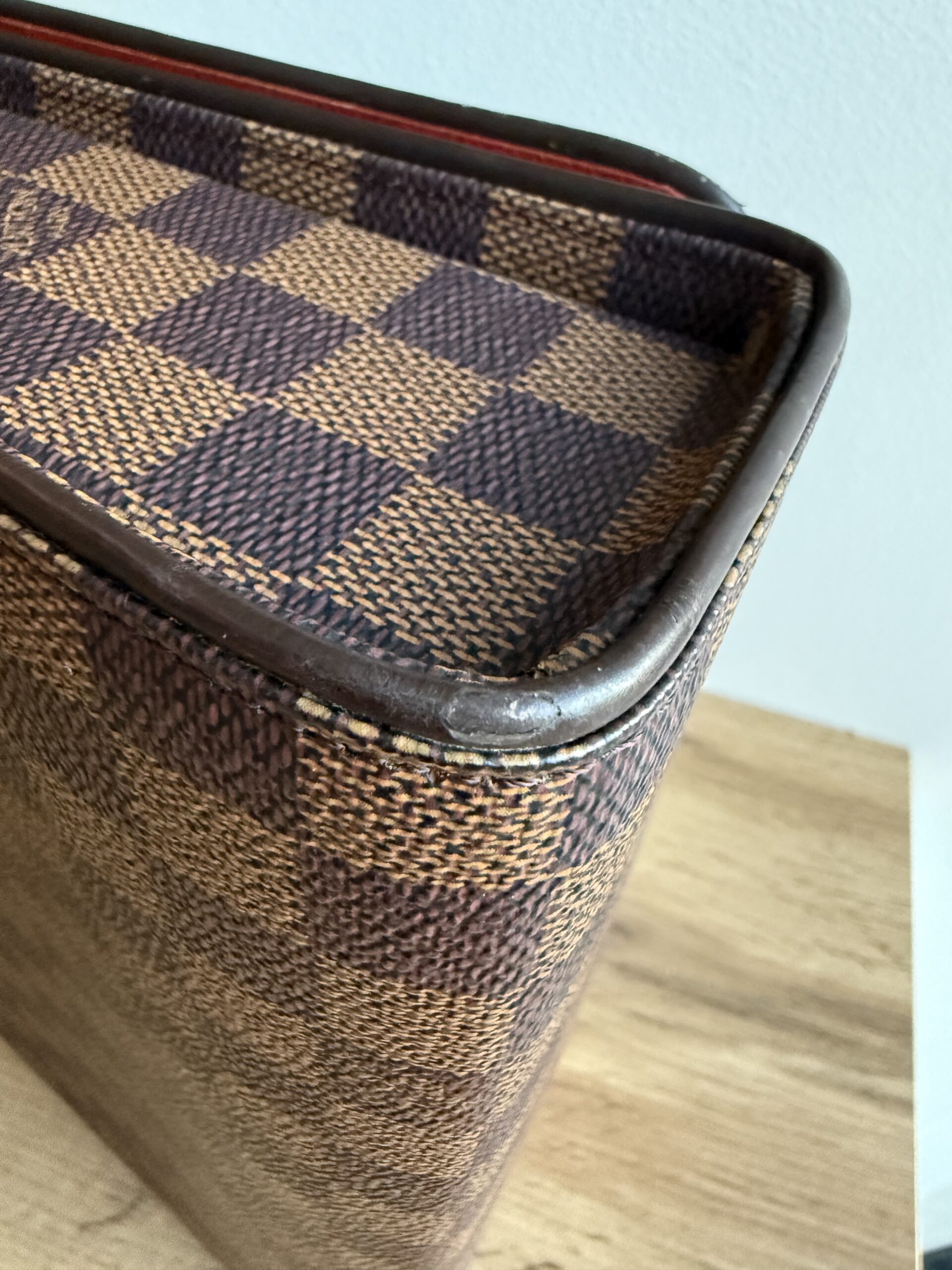 LOUIS VUITTON Tribeca Long Damier Ebene - Image 14