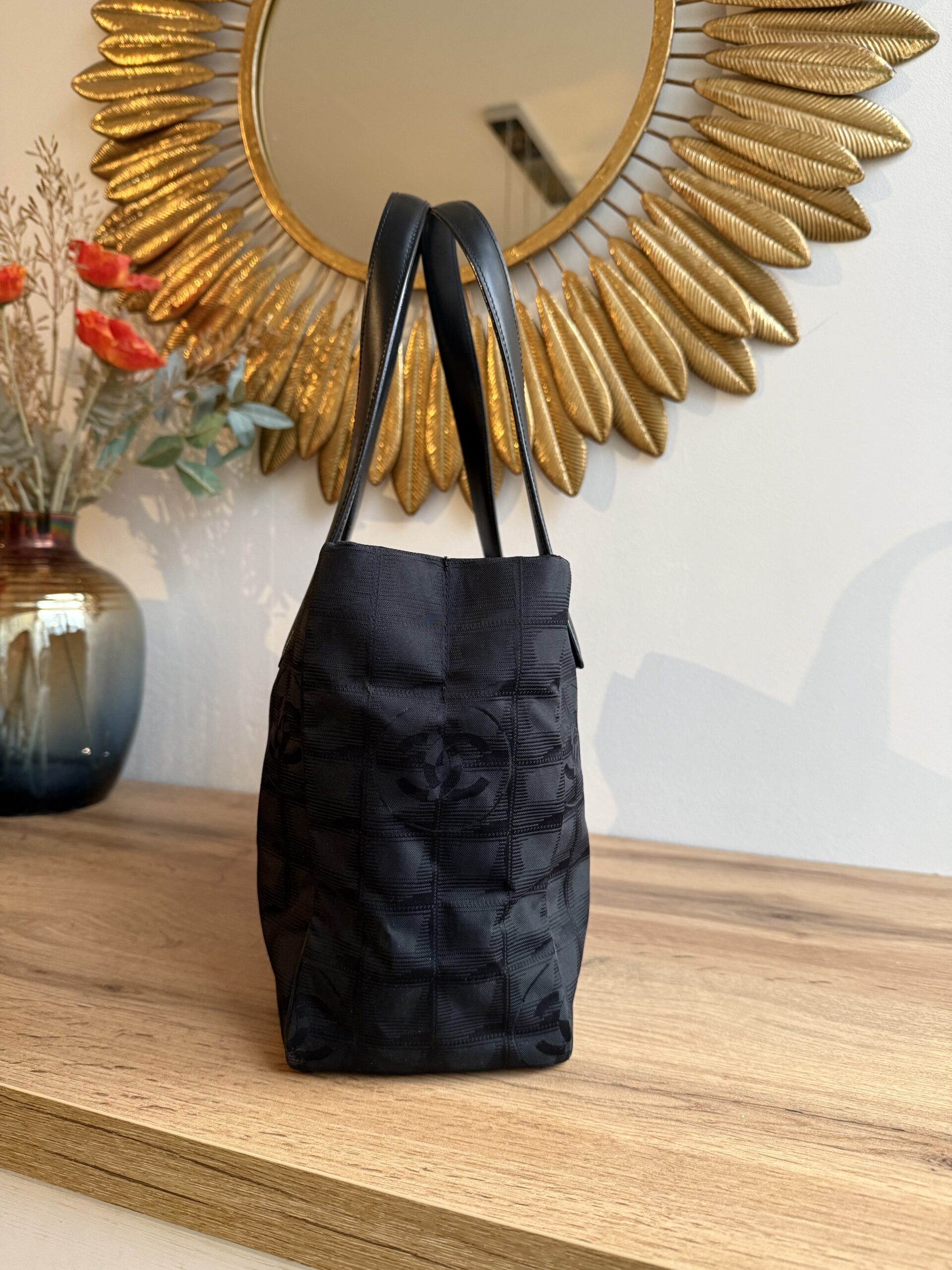 CHANEL New Travel Line Tote Small - Image 13