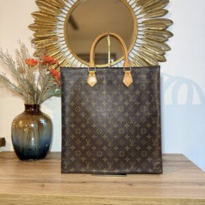 LOUIS VUITTON Sac Plat Monogram