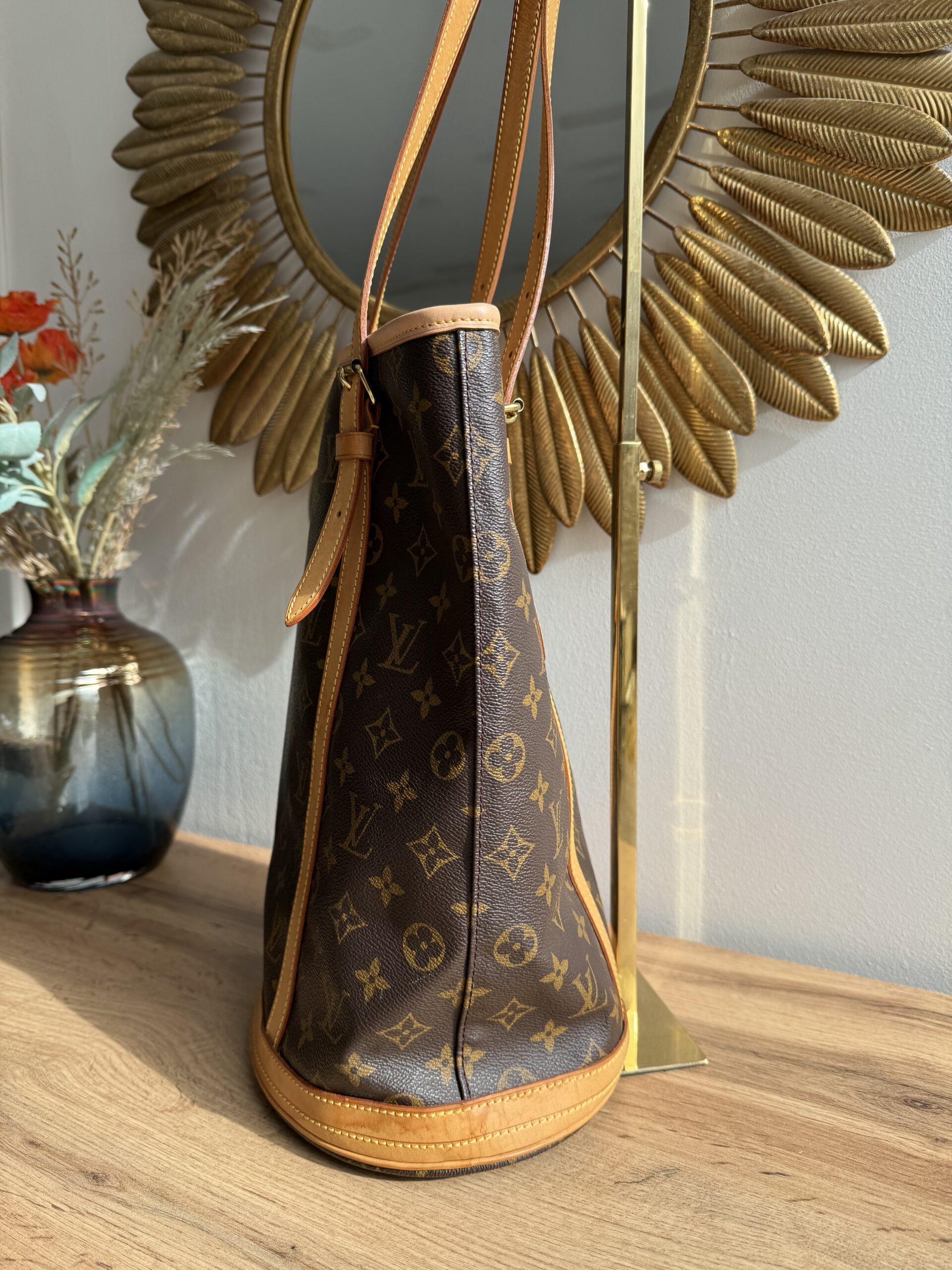 LOUIS VUITTON Monogram Bucket GM - Image 5