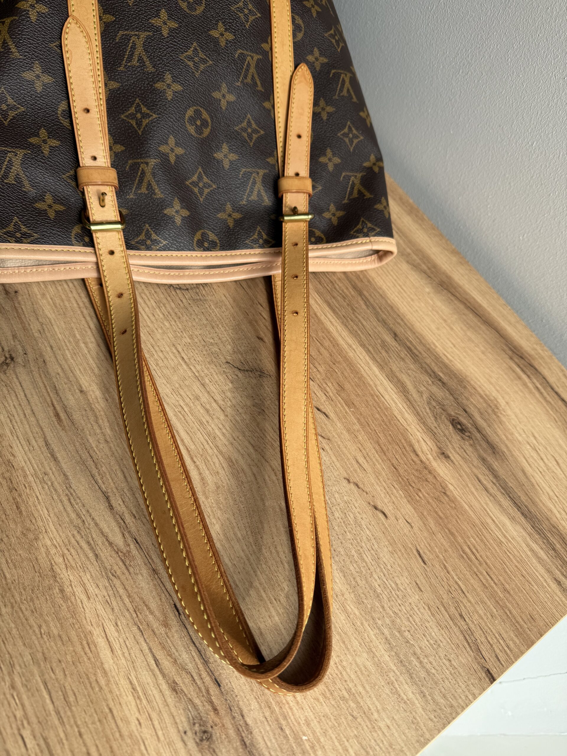 LOUIS VUITTON Monogram Bucket GM - Image 8
