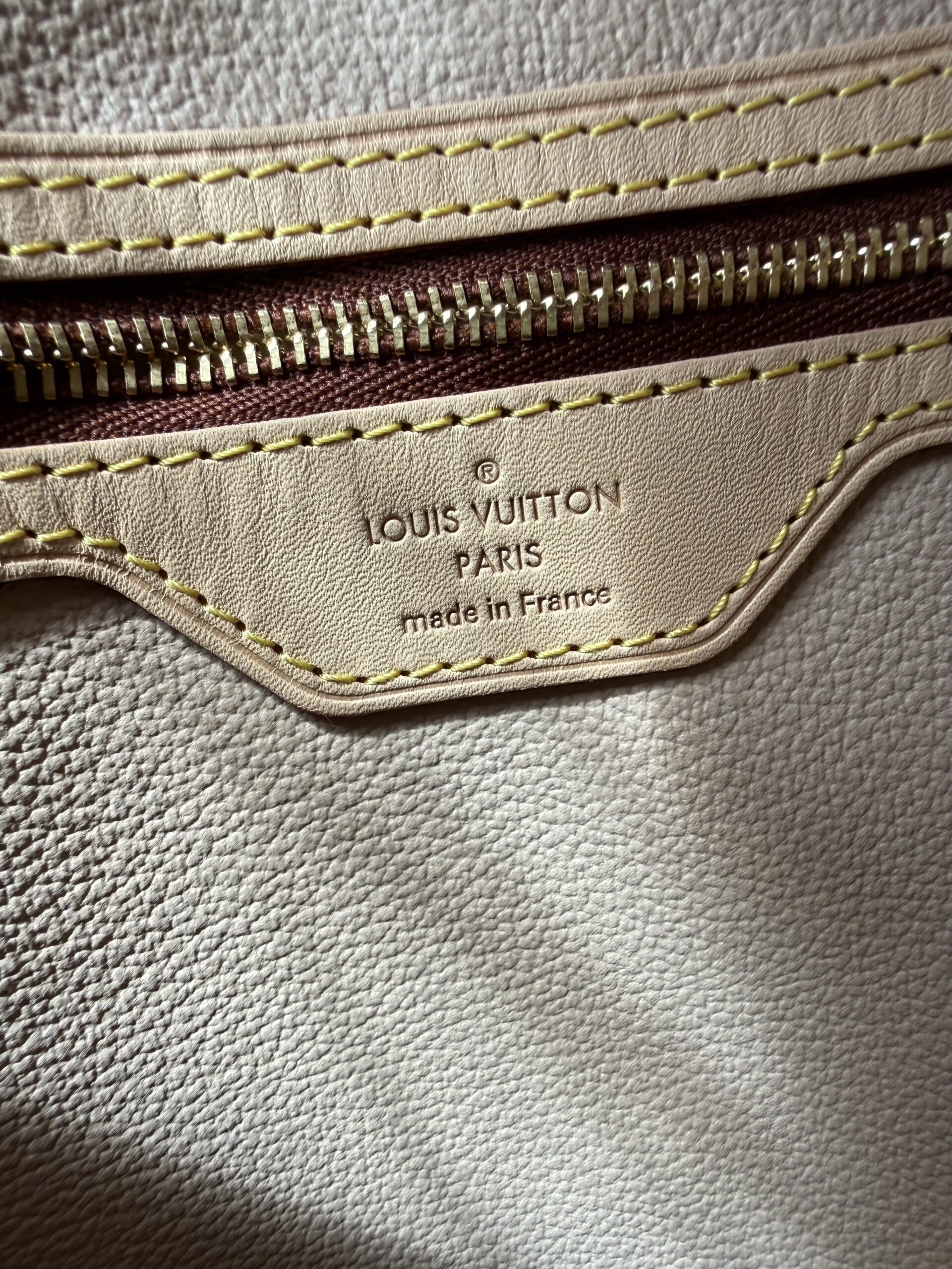 LOUIS VUITTON Monogram Bucket GM - Image 15