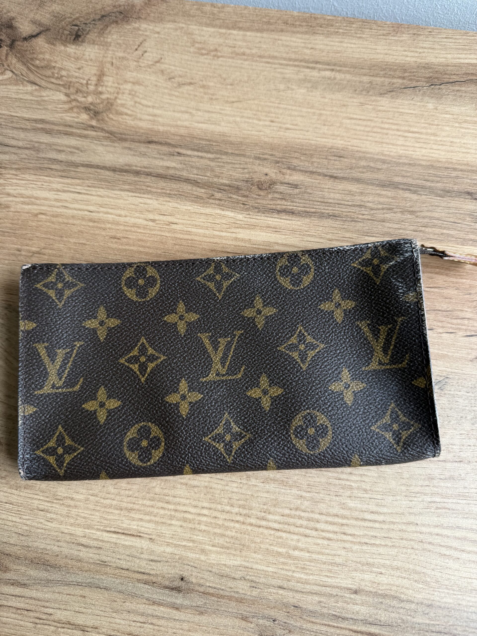 LOUIS VUITTON Monogram Bucket GM - Image 19