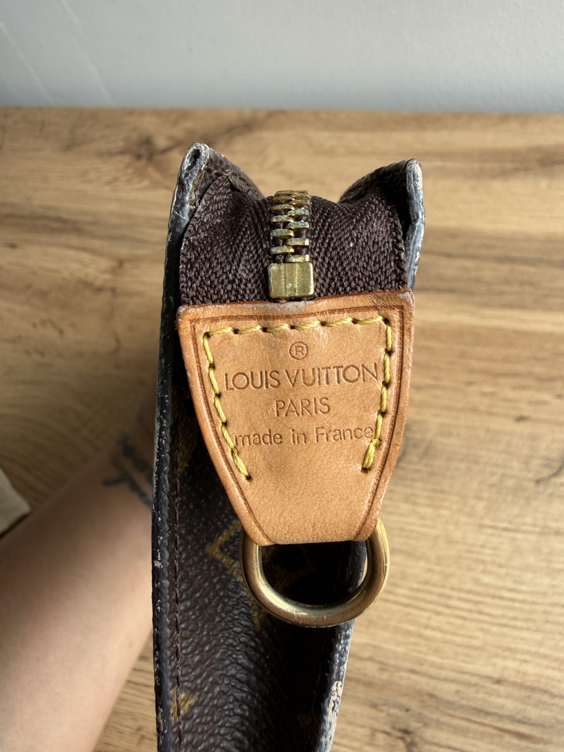 LOUIS VUITTON Monogram Bucket GM - Image 20