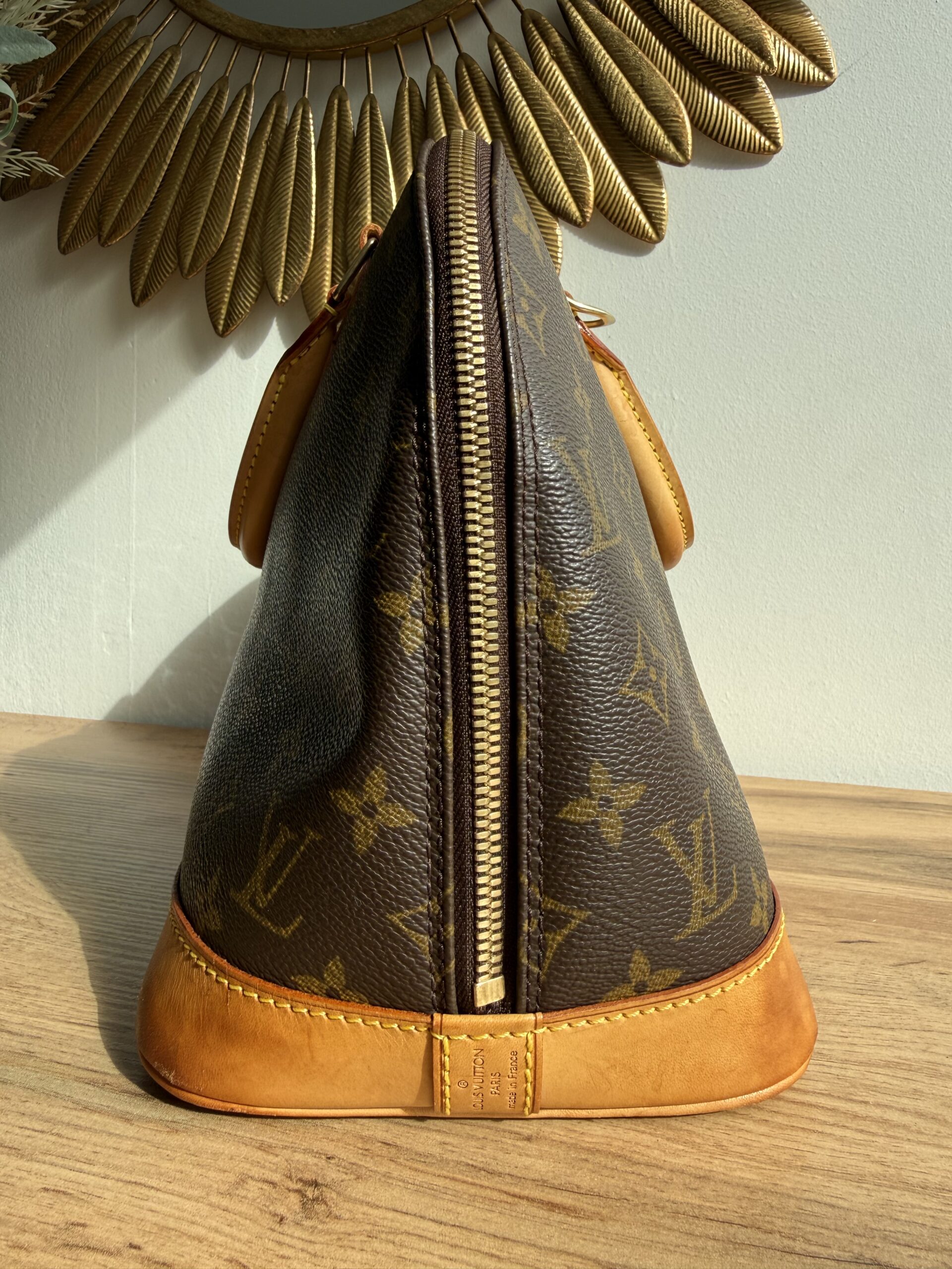 LOUIS VUITTON Alma Monogram PM - Image 3