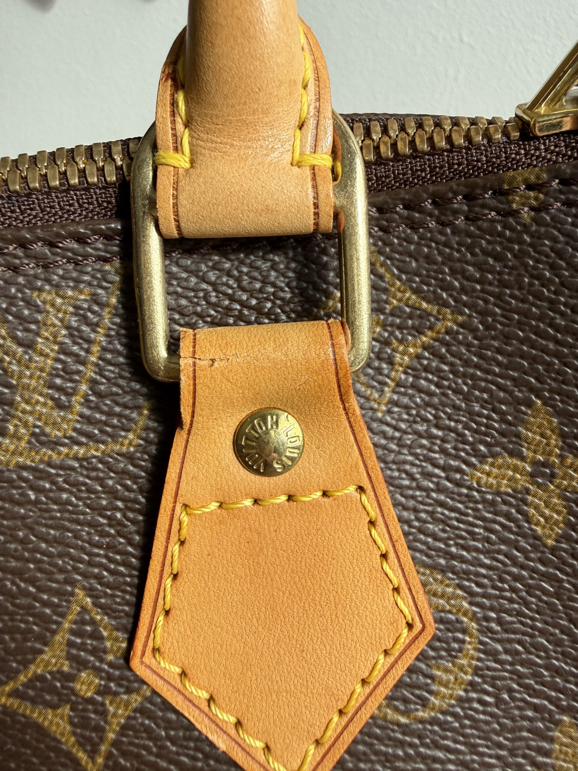 LOUIS VUITTON Alma Monogram PM - Image 12