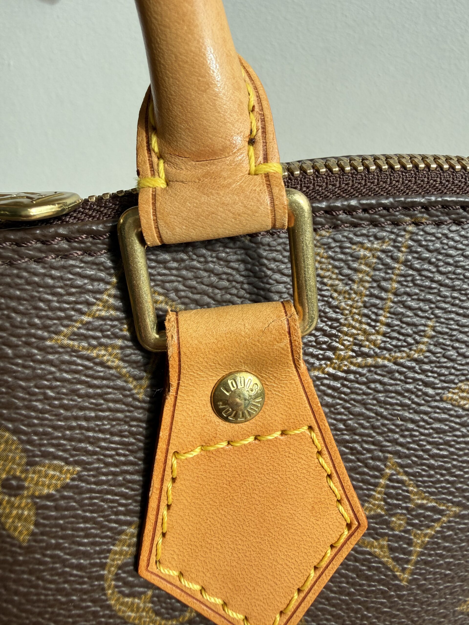 LOUIS VUITTON Alma Monogram PM - Image 13