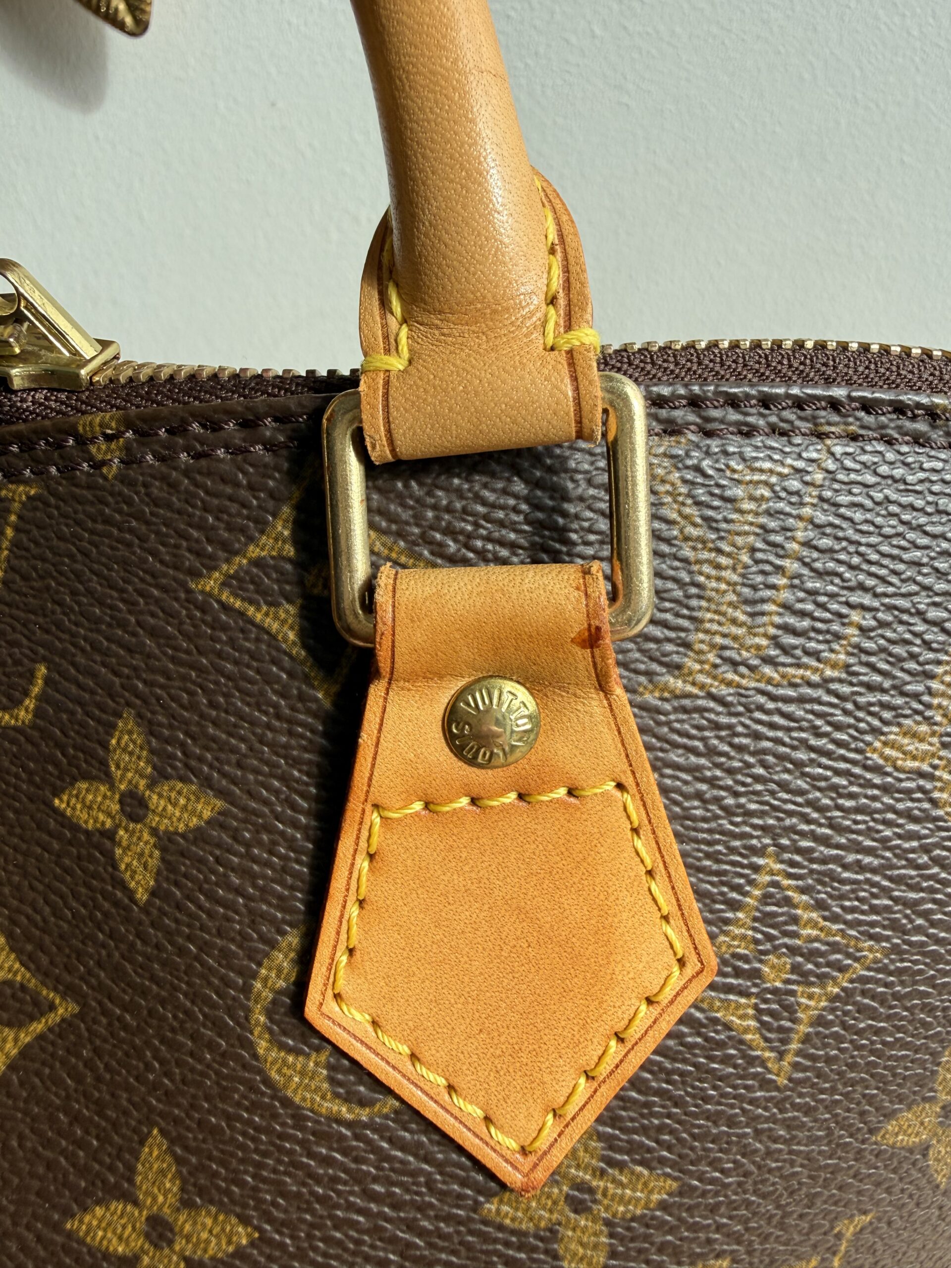LOUIS VUITTON Alma Monogram PM - Image 14