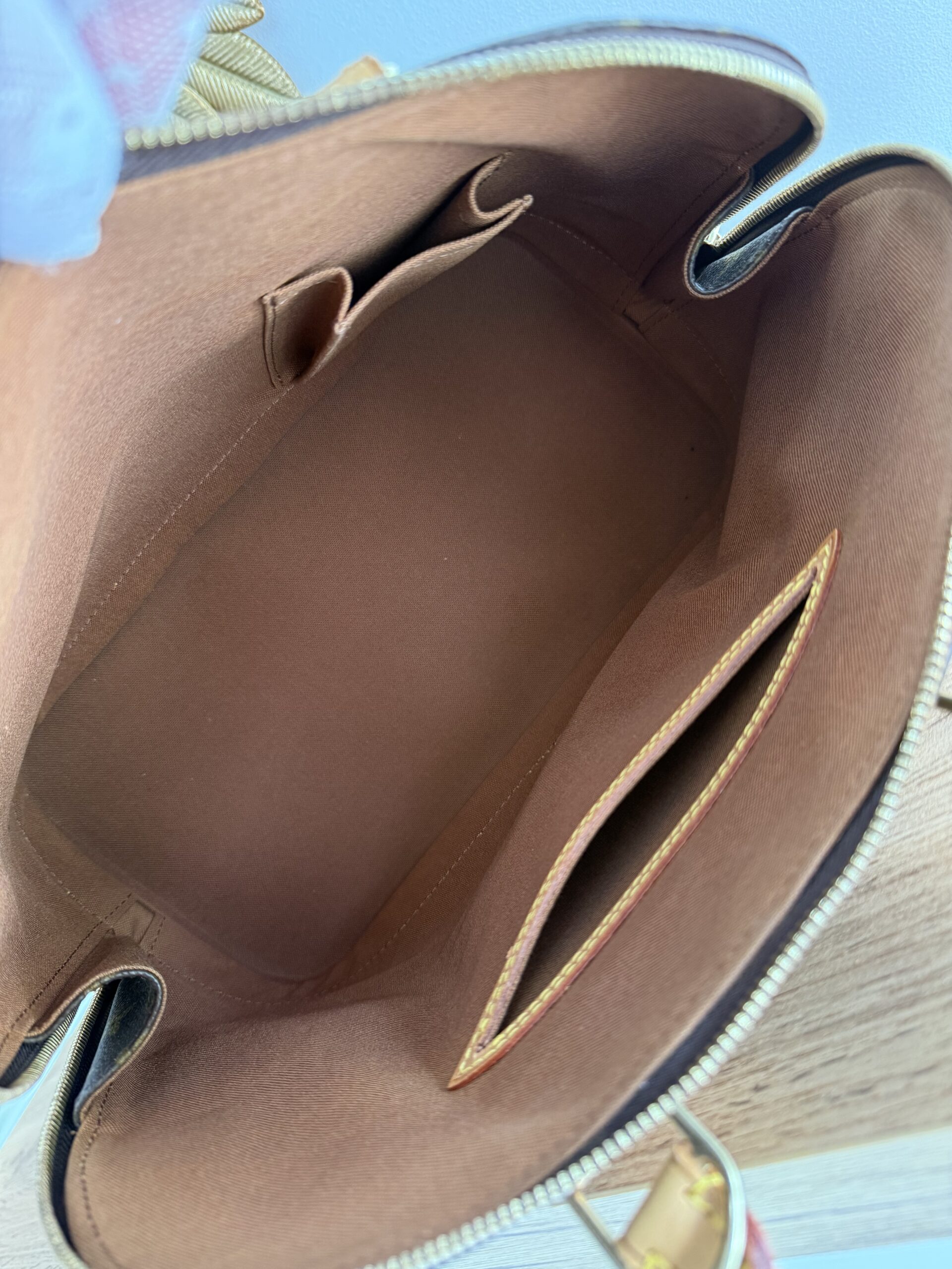 LOUIS VUITTON Alma Monogram PM - Image 20