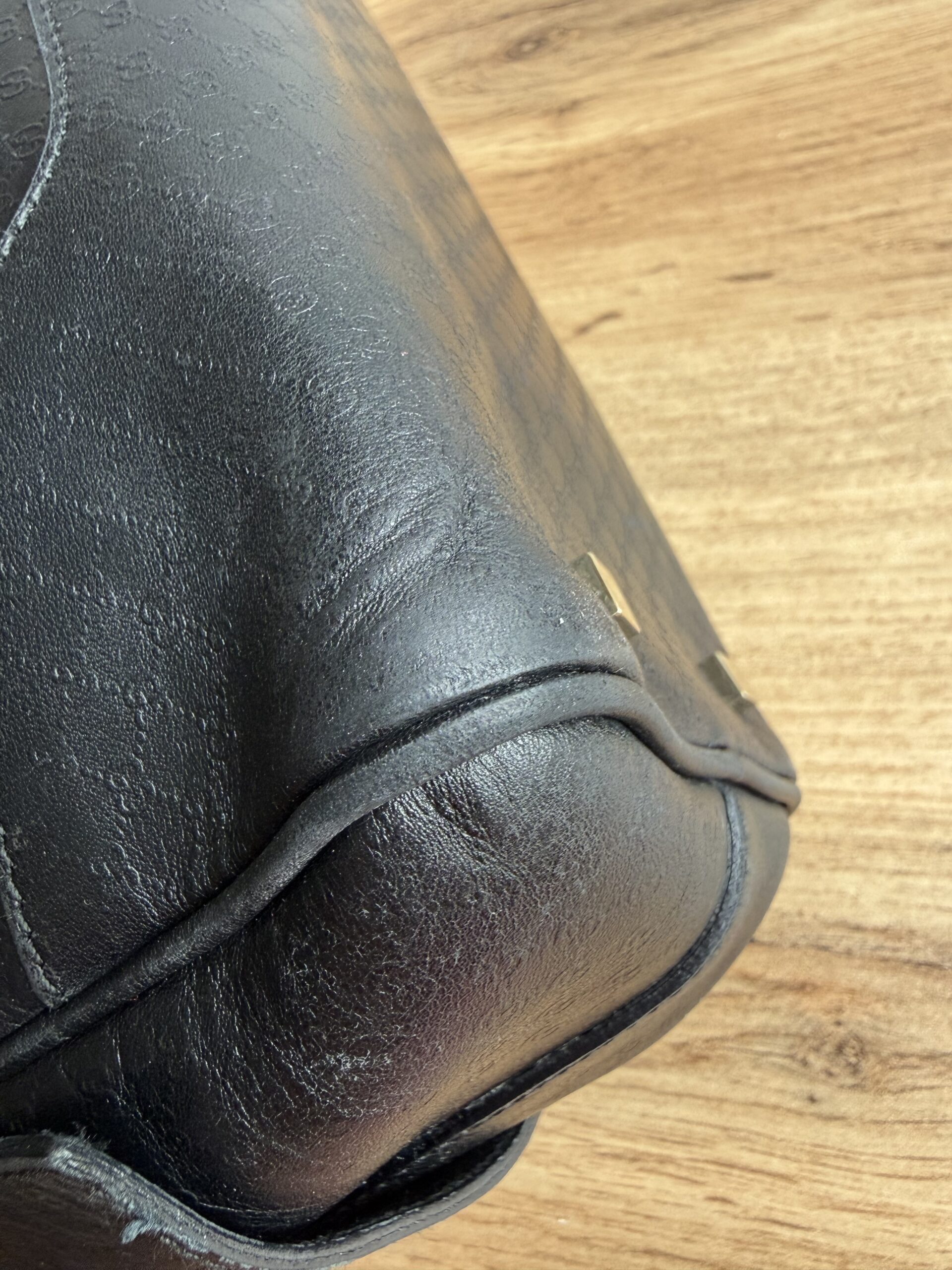 GUCCI Microguccissima Bowling Bag - Image 8
