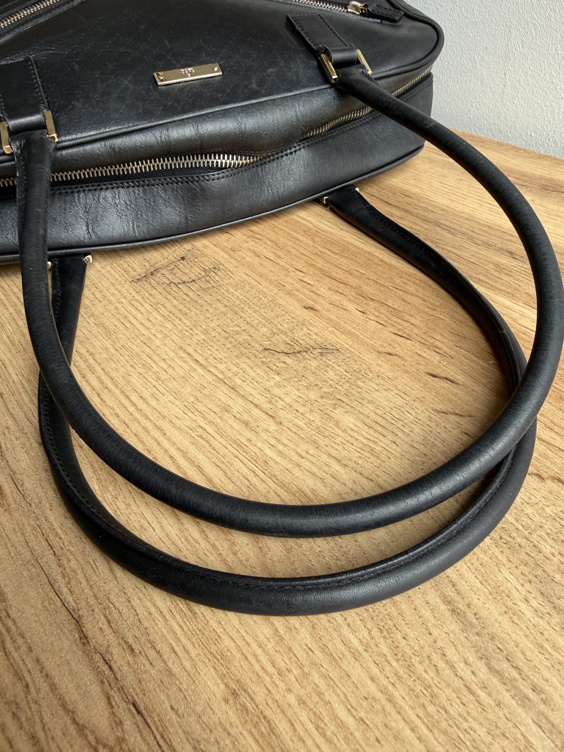 GUCCI Microguccissima Bowling Bag - Image 10