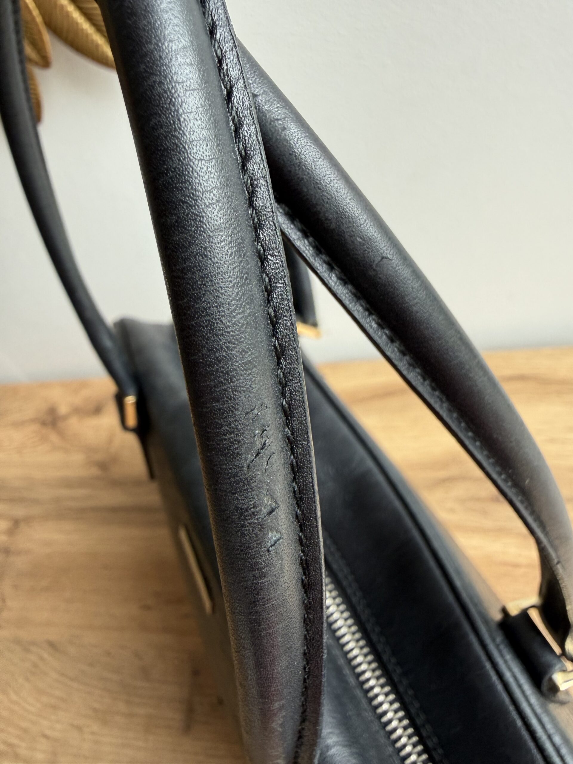 GUCCI Microguccissima Bowling Bag - Image 11